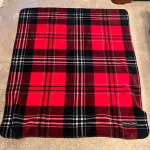 Victoria’s Secret fleece throw